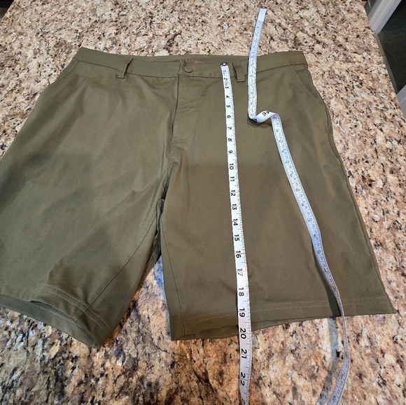 Rhone Commuter Shorts Olive Green Men's 38X8.5 Golf Outdoor Casual - Picture 9 of 9